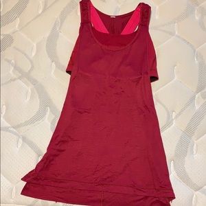 Gorgeous pink lululemon tank with built in bra!